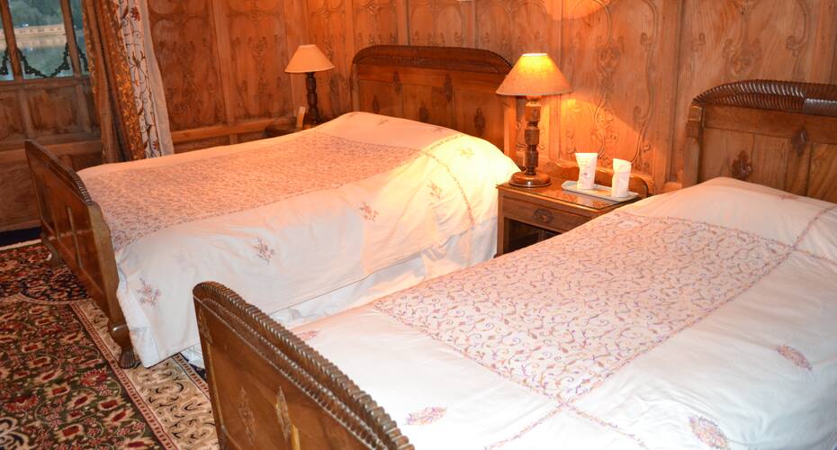 Lion Of Kashmir House Boat, Srinagar 3